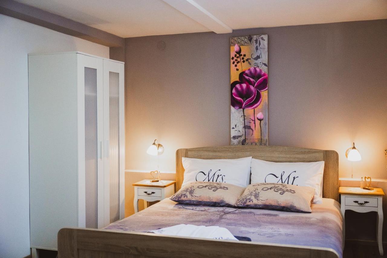 Soba I Apartman Dula Ogulin Exterior foto